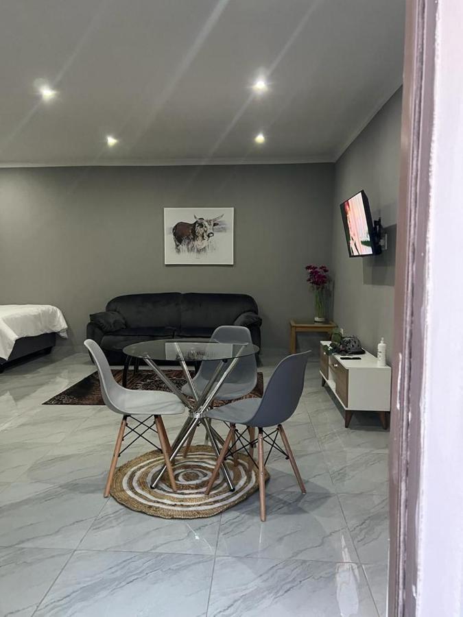 Willow Guest House Boksburg Exteriör bild