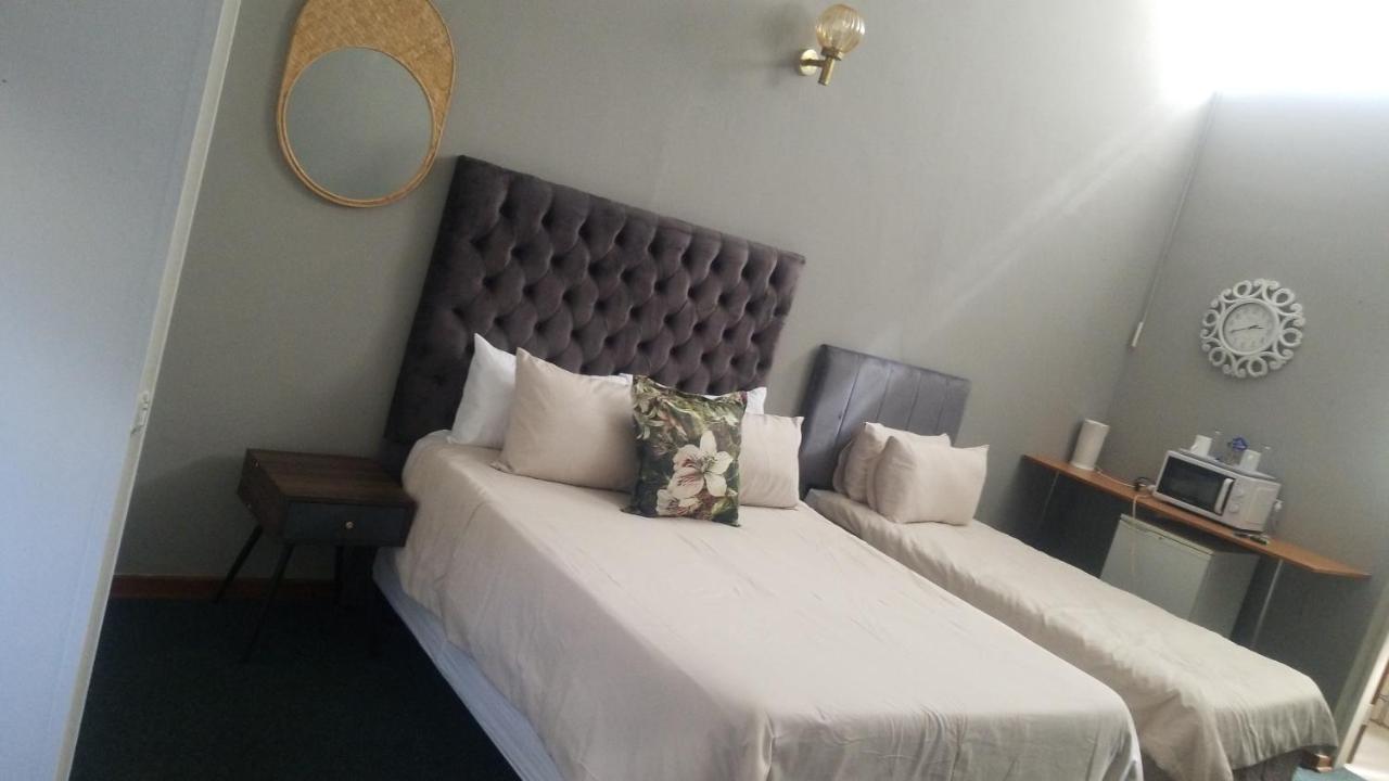 Willow Guest House Boksburg Exteriör bild